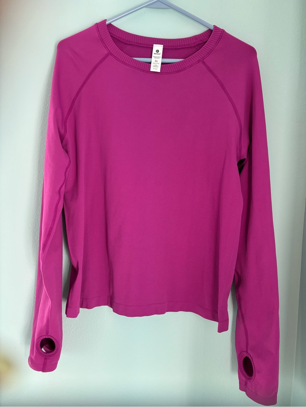 90 Degree by Reflex Magenta Long-Sleeve Performance Top - XL